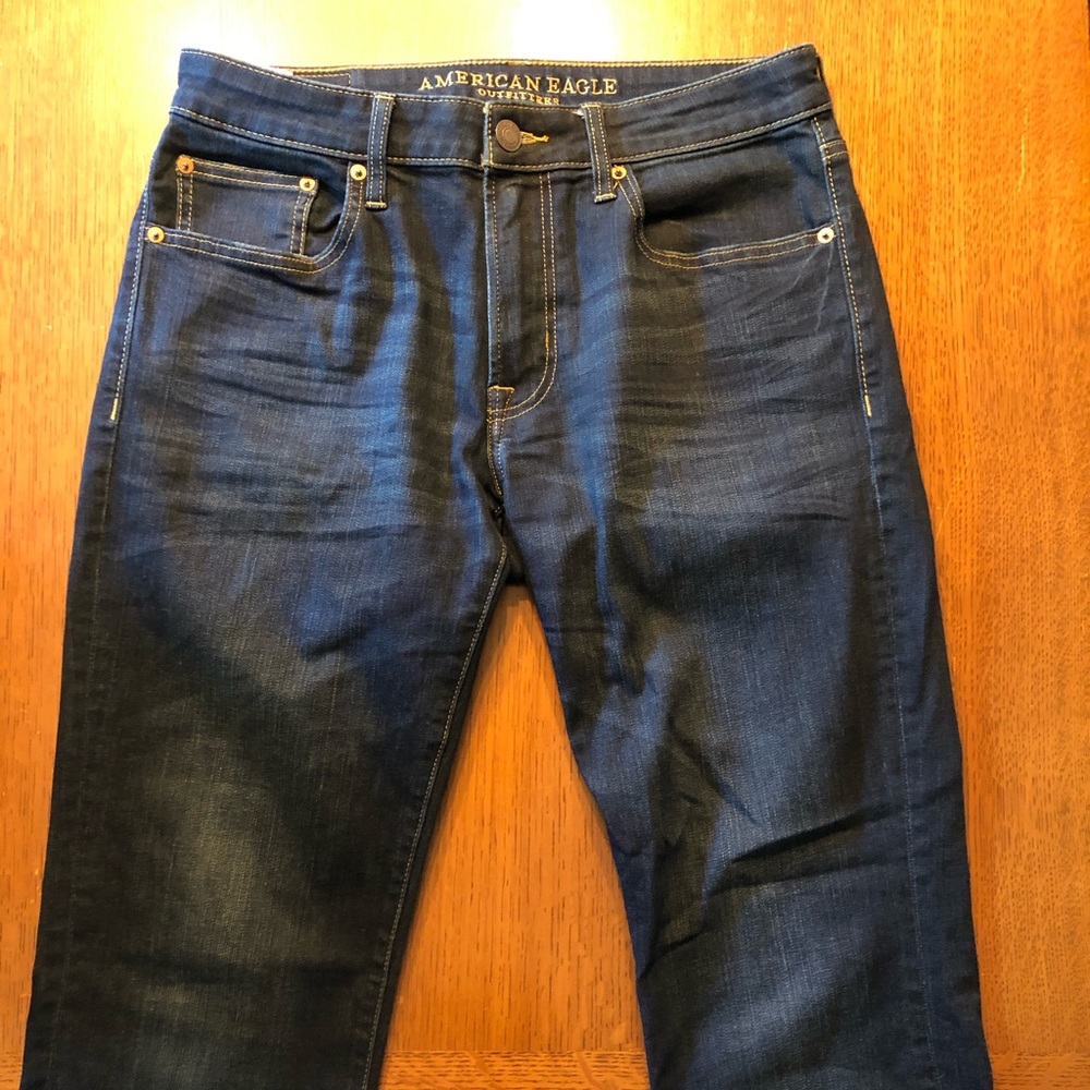 American Eagle men’s jeans
